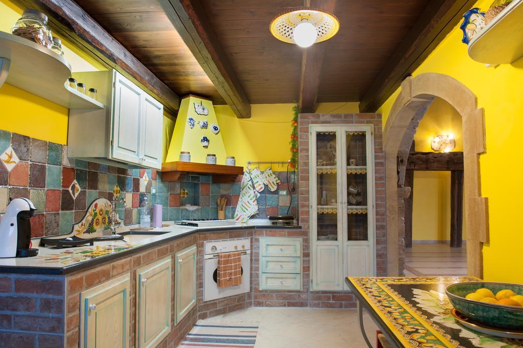 Villa Il Vecchio Frantoio Augusta Exterior foto